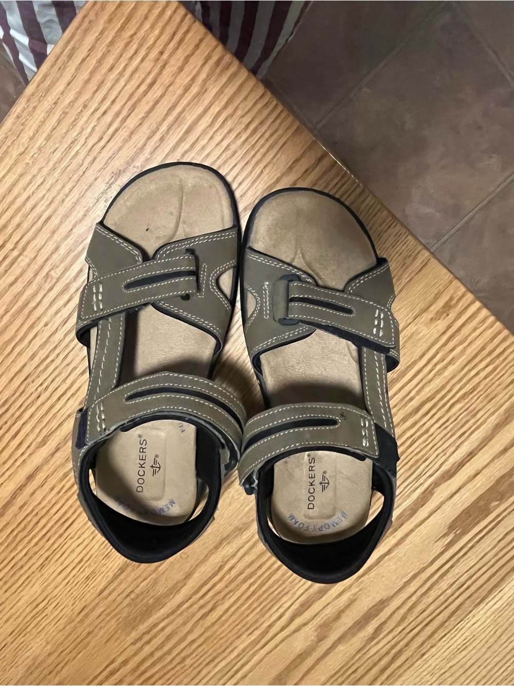 Dockers Newpage Men’s Outdoor Sandals, Memory Foam Size 9M